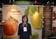 Deidre Smyrnos with Viva Tierra Organic.